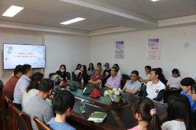 新传院组织开展“感恩晓庄 粽情端午”少数民族学生主题活动