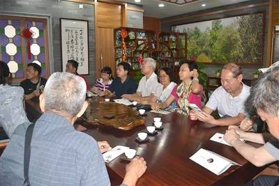 广东省委办公厅老干部工作处组织退休老干部到灜悦农业生态综合体验园进行拓展活动和文化交流。